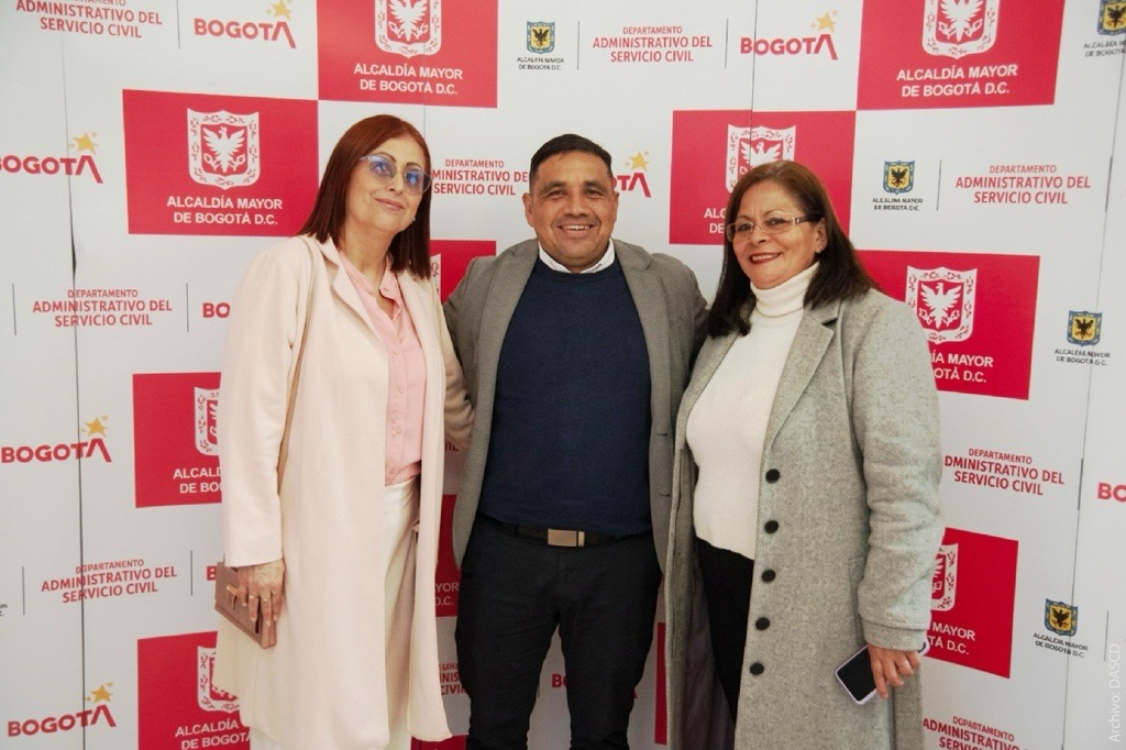 Más de 60 mil servidoras y servidores hacen parte del talento que mueve aBogotá, de este grupo el 61% son mujeres